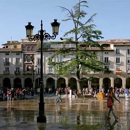 Hostal Rioja Condestable-2